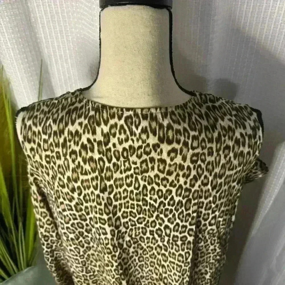 Chicos Women’s 3 US XL Cold Shoulder Long Sleeve Button Up Tunic Animal Print - Picture 7 of 12